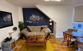 Cosy 1 Bed Flat Largs